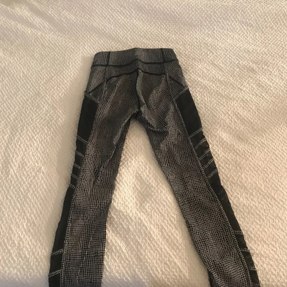 Lululemon leggings - Picture 1 of 4